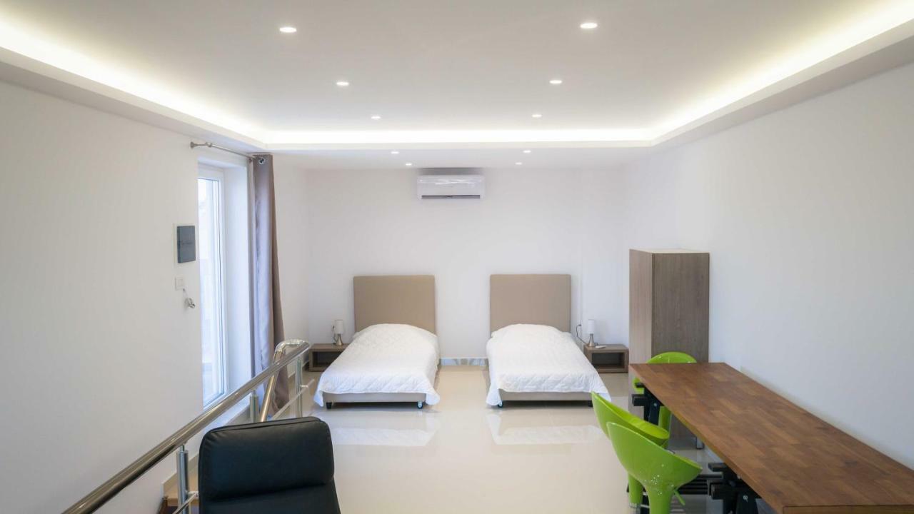 Heraklion Airport Family Lux Apartment Exterior foto